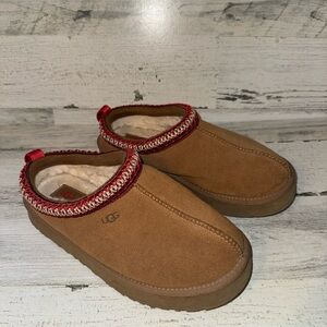 UGG Tan Suede Tazman